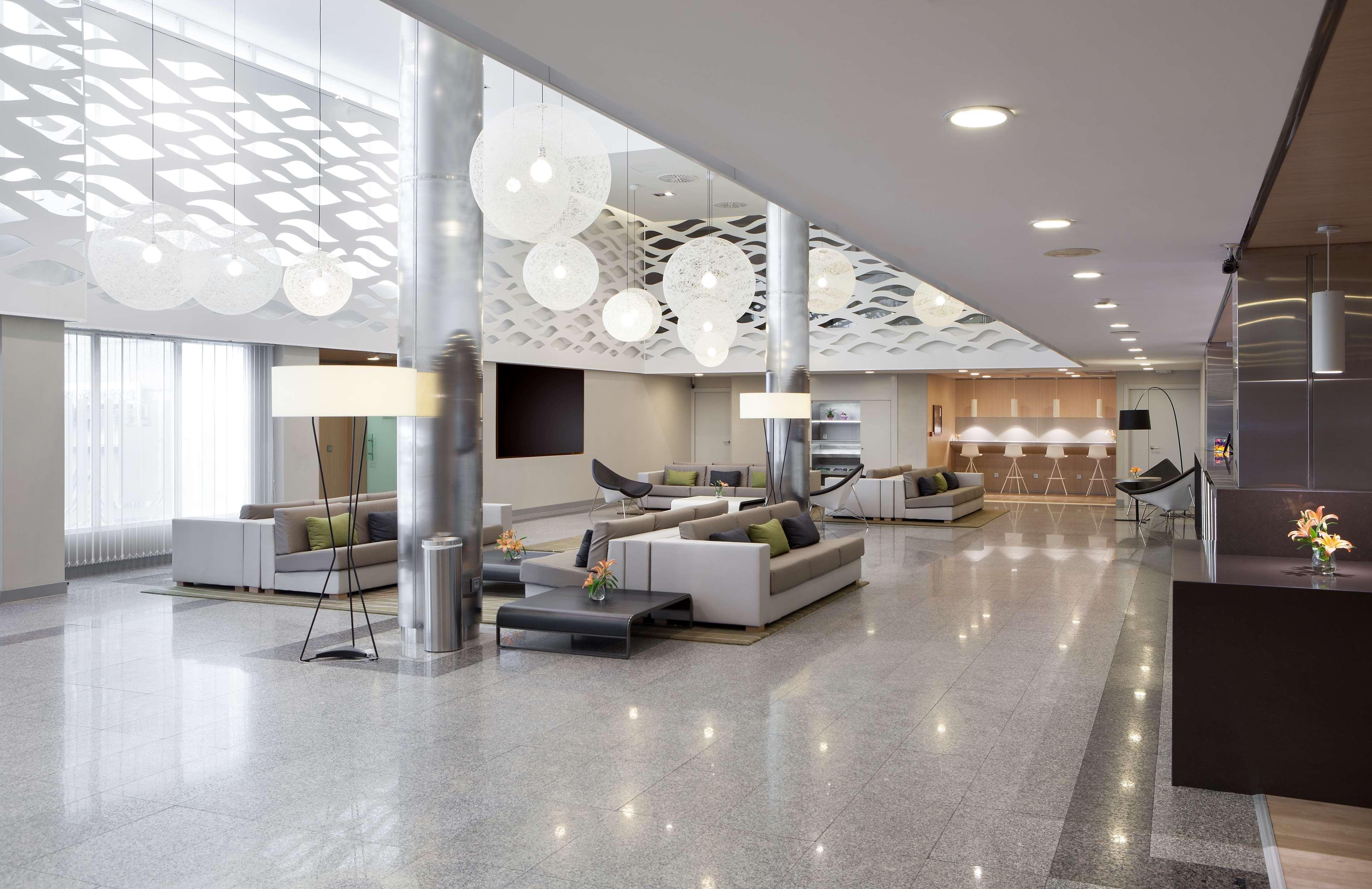 Nh Pamplona Iruna Park Exterior foto